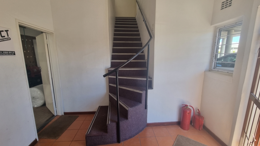 To Let commercial Property for Rent in Killarney Gardens Western Cape